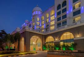 Luxury Grande Room